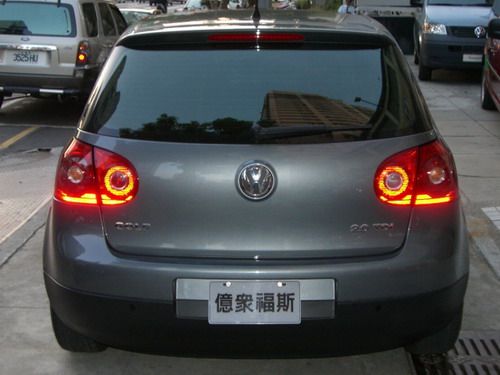 2.0 TDI  台中中古車/台中中古汽車/台中中古車行/台中市中古車買賣價格行情  照片4