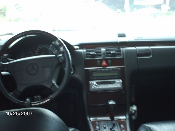 1998 賓士E320 AMG(低價促銷中.歡迎來電詢問)  照片2