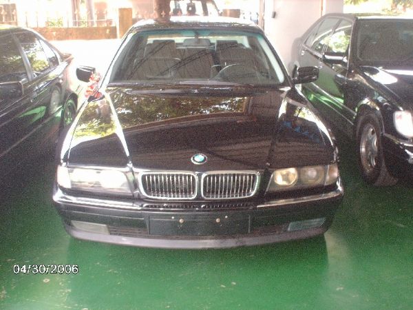 BMW  730i 照片1