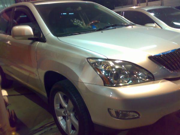 LEXUS RX330 勁裝登場 時尚氣派 照片2