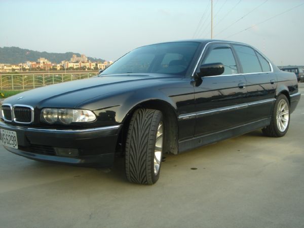 BMW 728IA 照片1