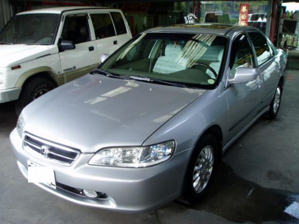  【TACA】2003年 HONDA ACCORD K9 2.0 銀色 自排 照片1