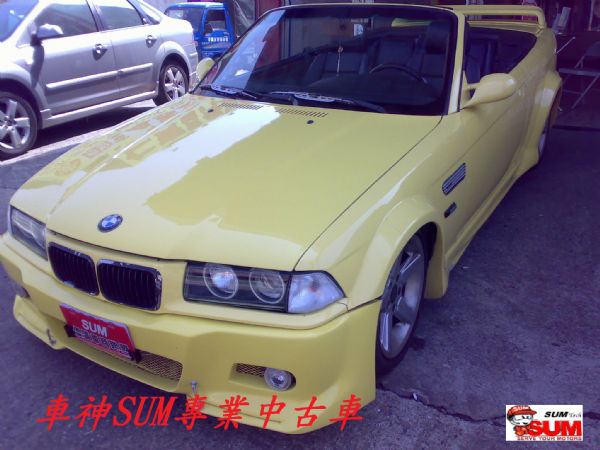 BMW 325i 超夯時尚黃敞篷車 照片1