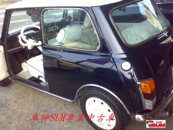 93 Mini 1.3手排 超卡哇依黑白雙色 照片3