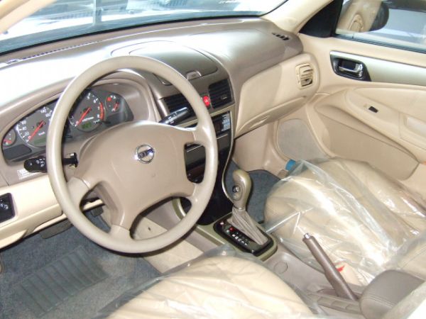 2005 NISSAN M1 1.8 照片3