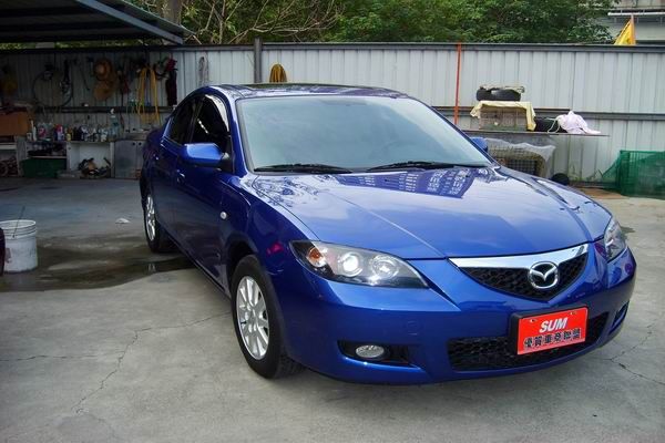 正07年MAZDA-3~新古車最頂級~天窗~氣囊~現賺20多萬囉!!! 照片8