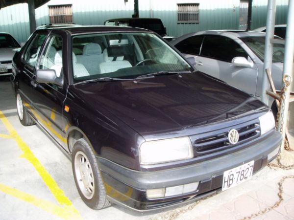 【TACA】1993/4年領 福斯 VENTO 1.8 黑色 自排  照片1