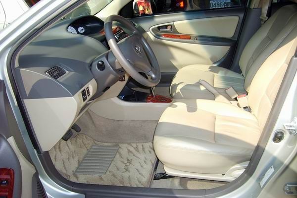 03年VIOS-E版豪華型~銀色最時尚的小車˙輕鬆就能擁有˙只要26.8萬§ 照片3