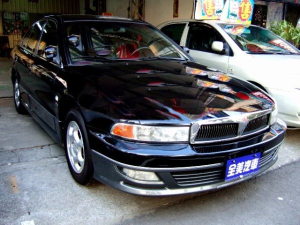 2002 Mitsubishi Galant 照片1