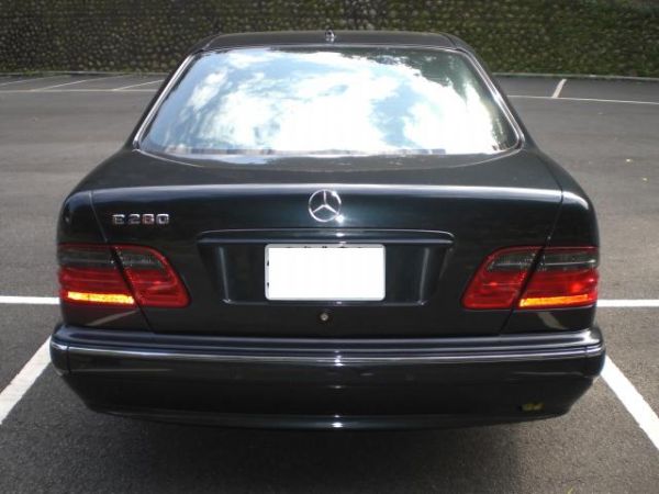 BENZ/朋馳  E240 照片2