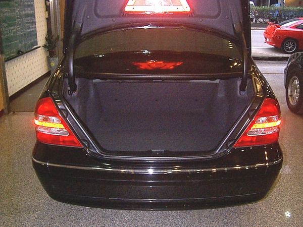 2003年Benz/朋馳 C240 V6 2.6 中華車  照片8
