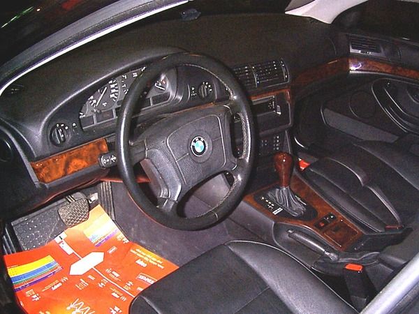 1999年BMW/寶馬 520IA 2.0 光圈02新型款  照片2