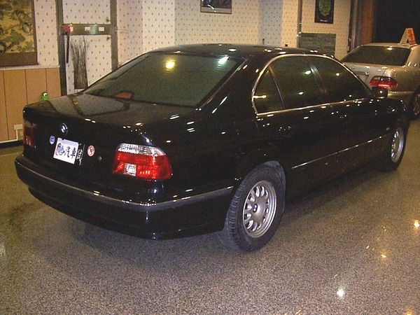 1999年BMW/寶馬 520IA 2.0 光圈02新型款  照片3
