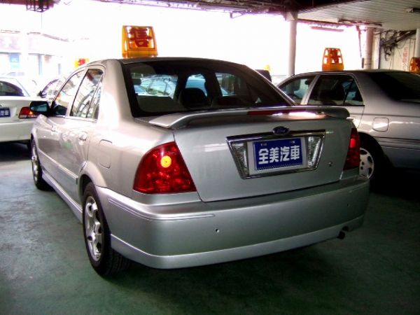 2003 Ford Tierra1.6 照片8