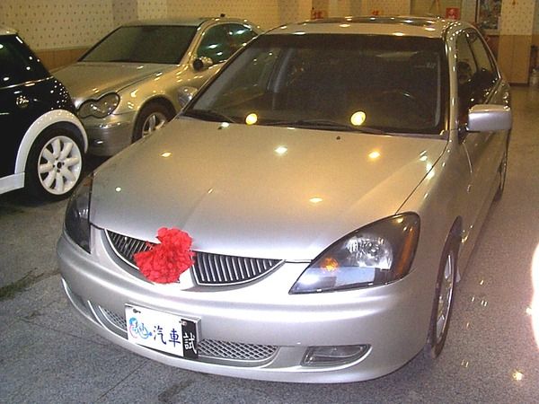 2004年Mitsubishi/三菱 V 照片1