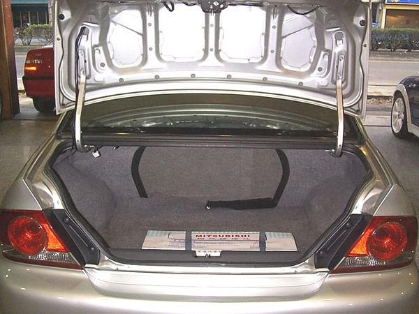 2004年Mitsubishi/三菱 V 照片8