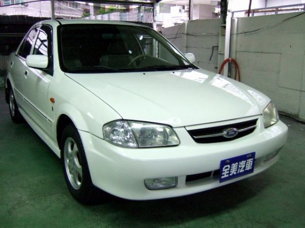 2000 Ford Tierra1.6 照片1