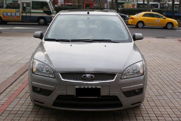 Ford Focus 照片3