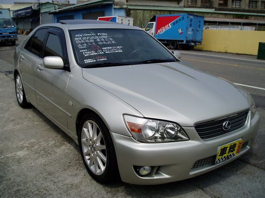 LEXUS IS200 照片1