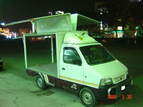 鷗翼行動咖啡車 照片1