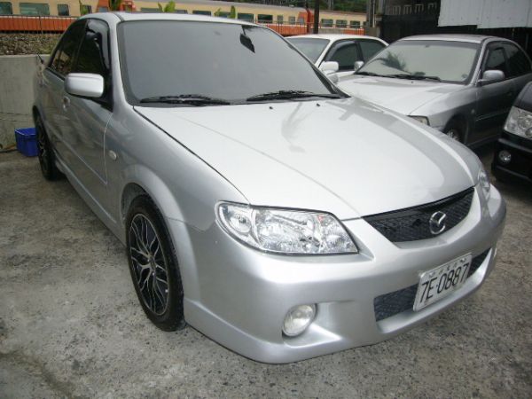 Mazda 323 Protege 照片1