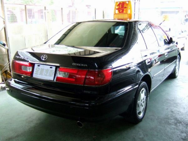 Toyota Permio 2.0 G 照片3