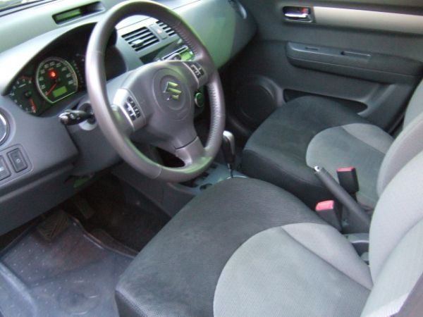 2007 Suzuki Swift 照片7