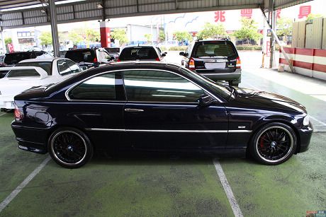02年BMW325CI~超美深藍色 照片4