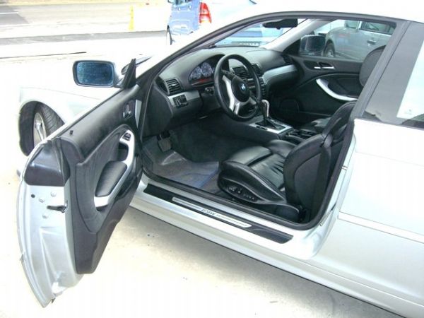 2001 330CI 3.0 搶眼銀 照片2