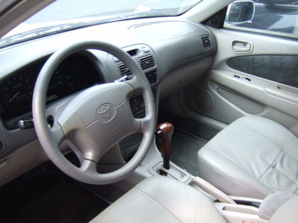 Toyota Corolla 1.8 照片5