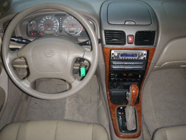 03年 日產 SENTRA 180 照片5