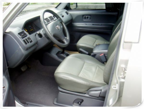 2006 TOYOTA 豐田 SURF  照片2