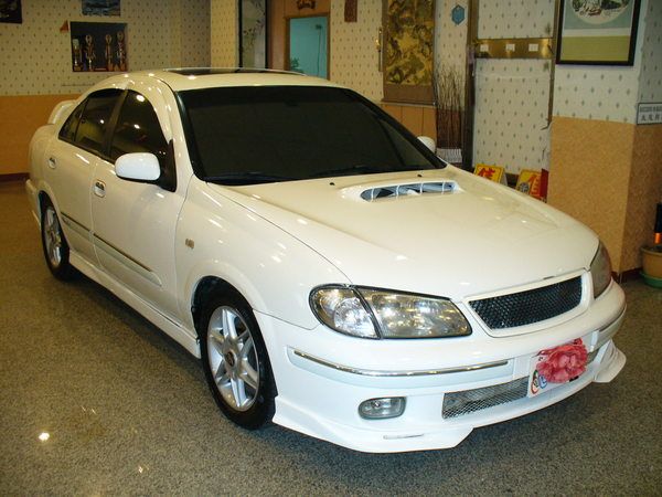 Nissan SENTRA HS180 照片1