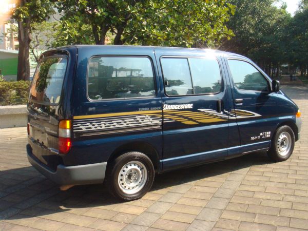 【松順汽車】2003年海力士Hiace  照片8