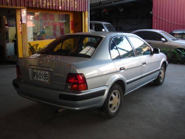 TOYOTA TERCEL 照片2