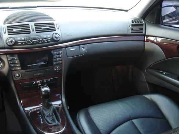運通汽車2004年-Benz E200K 照片6