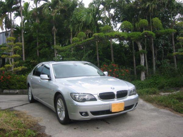 BMW 750LI 照片1