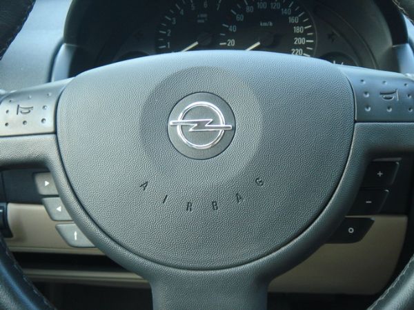 運通汽車-2003年-歐寶 Corsa 照片6