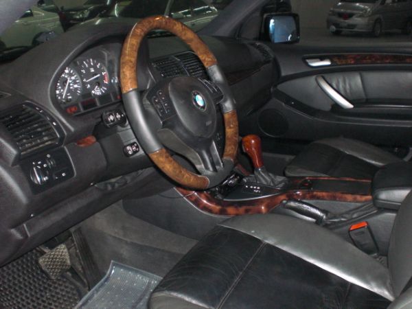 BMW / X5 照片3