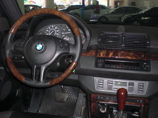 BMW / X5 照片6