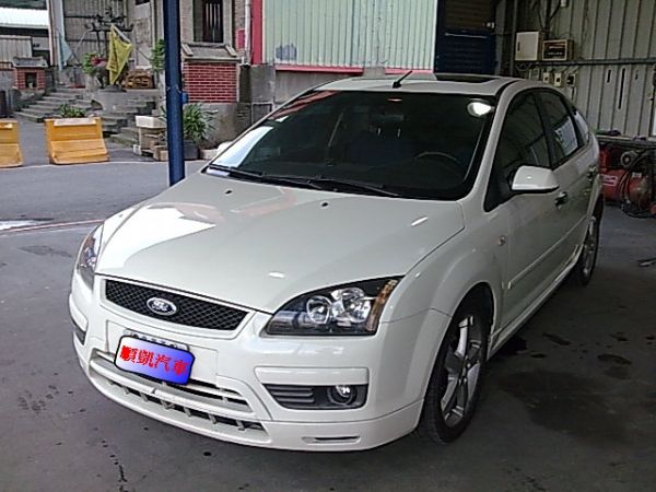 福特FOCUS 2.0(SUM中古車) 照片1