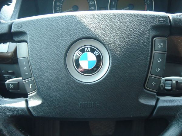 運通汽車-2003年-BMW 735 照片6