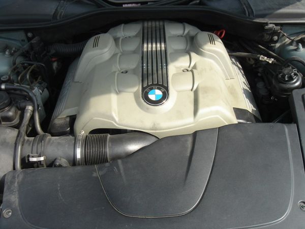 運通汽車-2003年-BMW 735 照片9