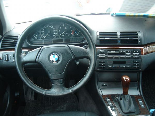 運通汽車-2000年-BMW 318 照片2