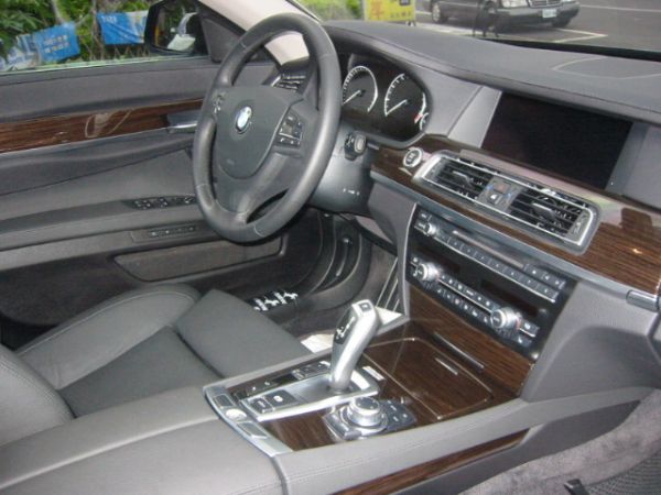 BMW  740LI 照片2