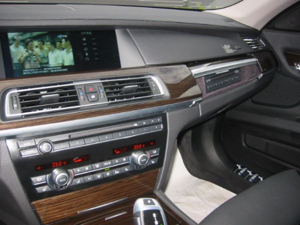 BMW  740LI 照片5