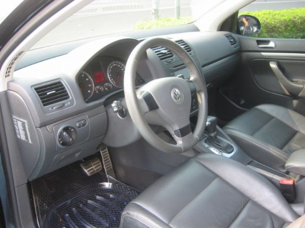 VW  GOLF  1.6 照片4