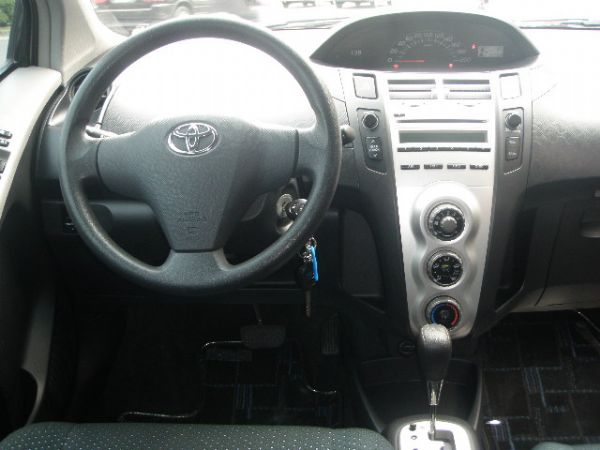 07年 豐田 Yaris 照片5