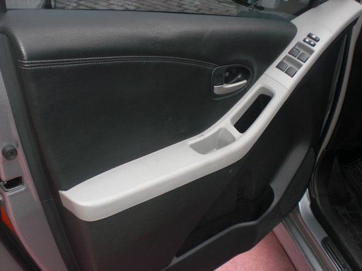TOYOTA / YARIS 照片3