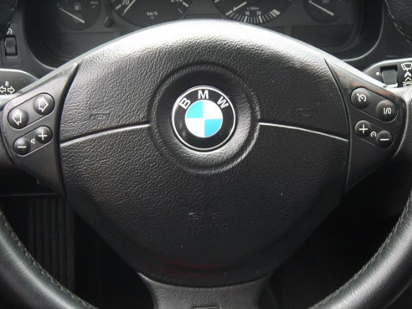 運通汽車-2001年 BMW 528 照片6